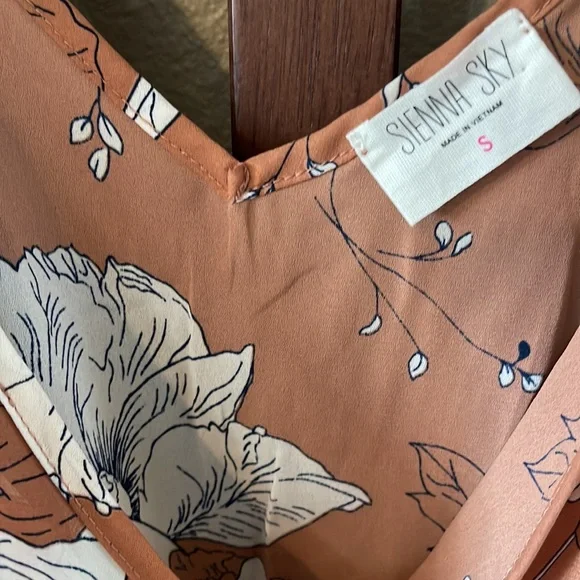 Sienna Sky Summer Blouse - Picture 4 of 4